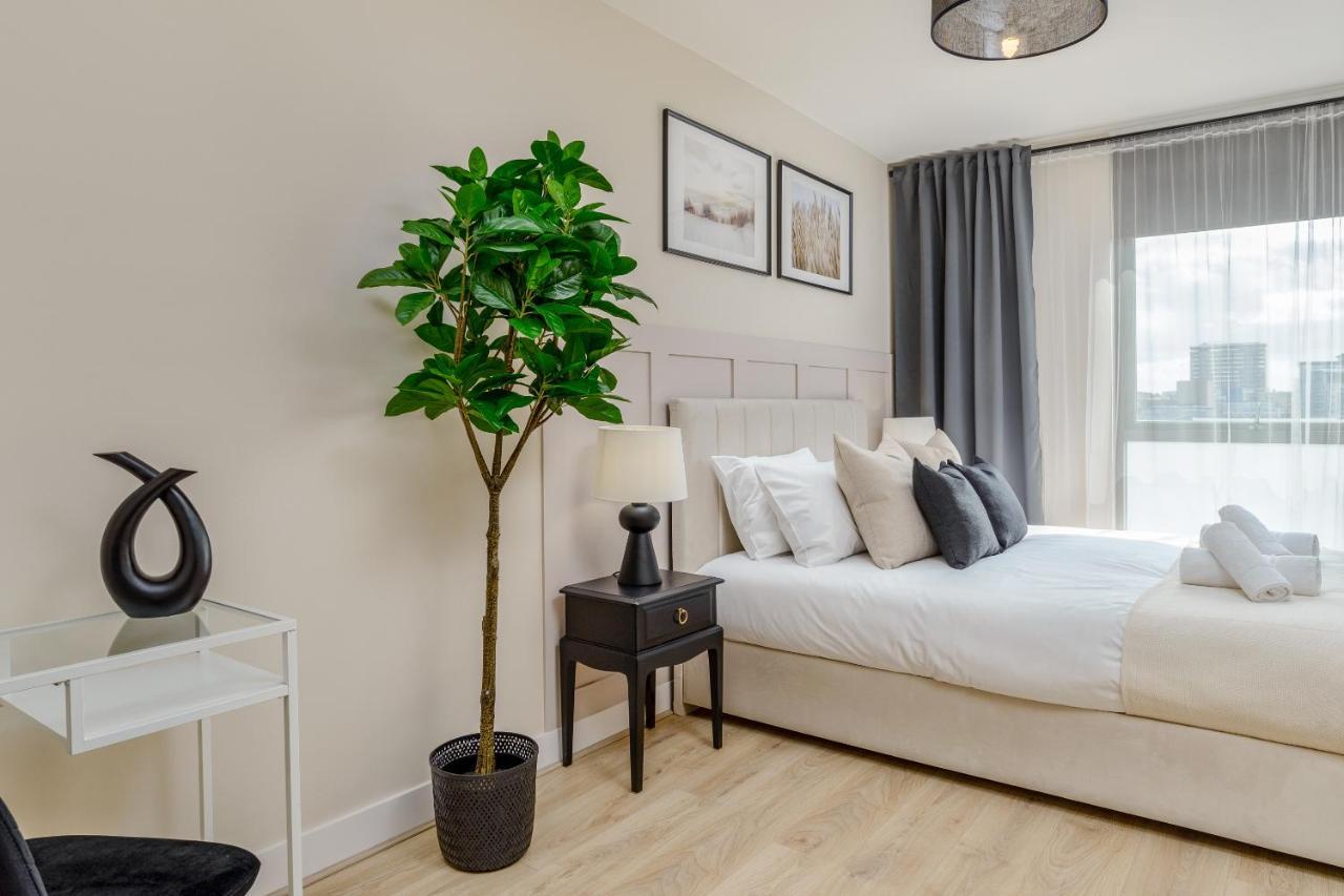 Premium Apartment - Allocated Parking - Great Location Plymouth Exterior foto